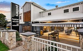 Potters Toowoomba Hotel